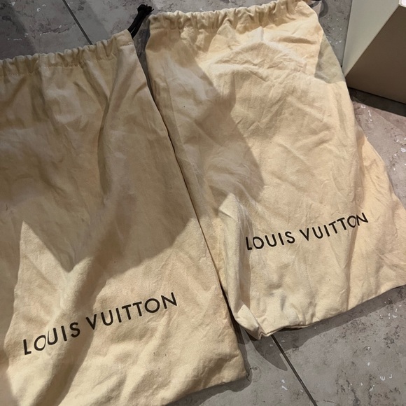 Louis Vuitton x Kanye West Dons Red LV 7 1/2 - Picture 9 of 11